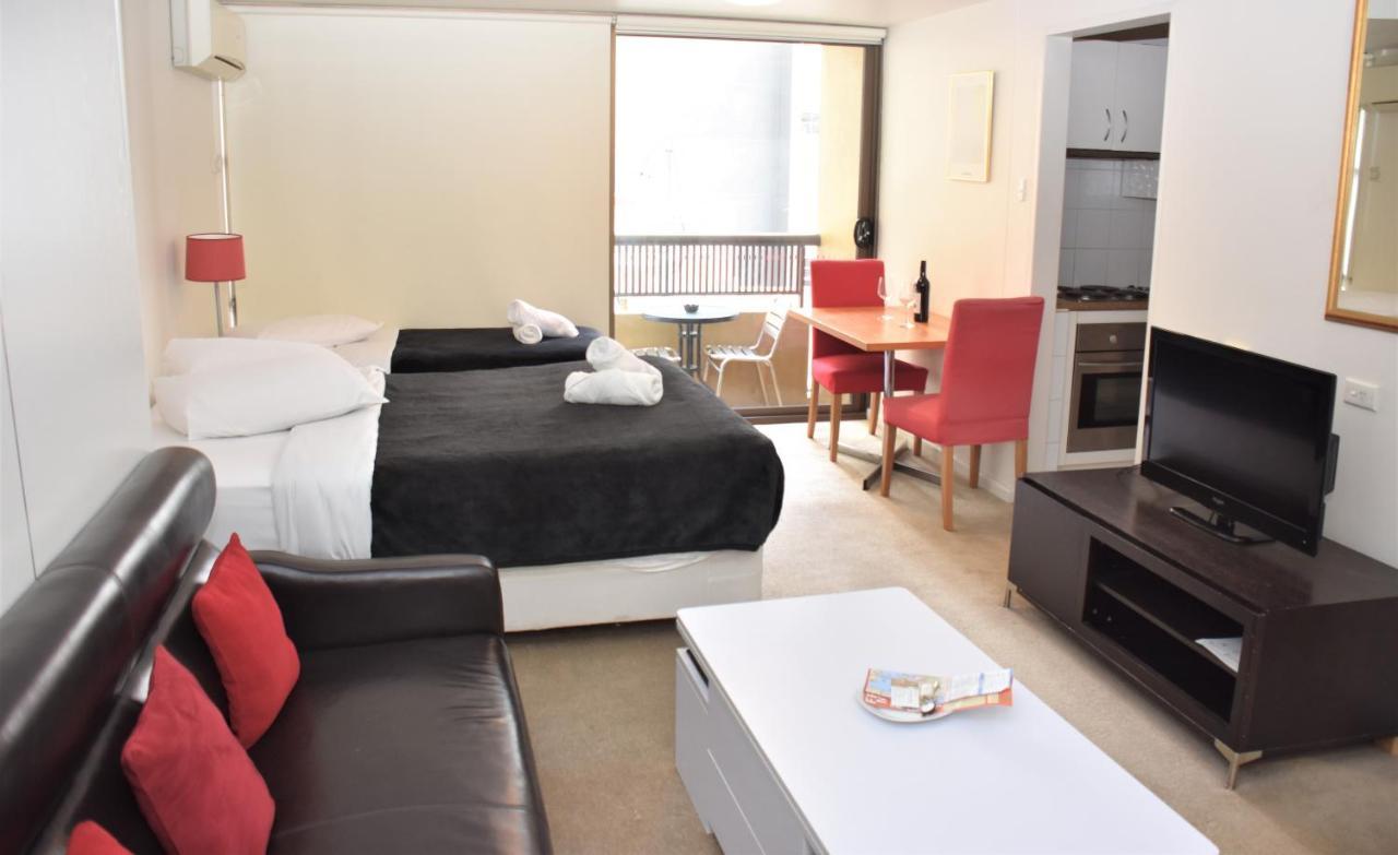 Accommodation Sydney - Hyde Park Plaza 38 College St シドニー エクステリア 写真